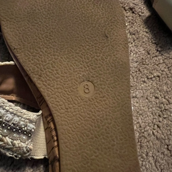 Sandles - Picture 3 of 3